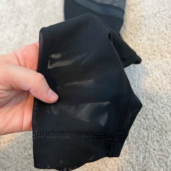 yogalicious Women’s Black and Gray Leggings Size Small - Picture 3 of 9